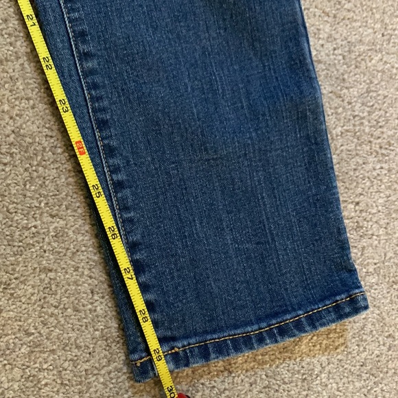 Old Navy Straight Leg Jeans, size 4 - Picture 4 of 6